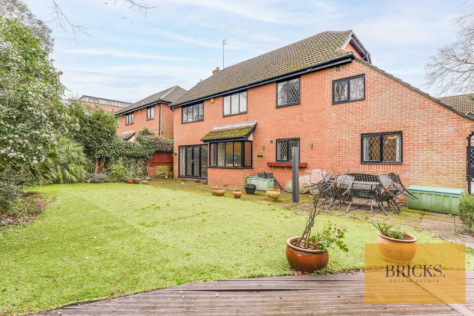 Forest Heights, Epping New Road, Buckhurst Hill Bricks.